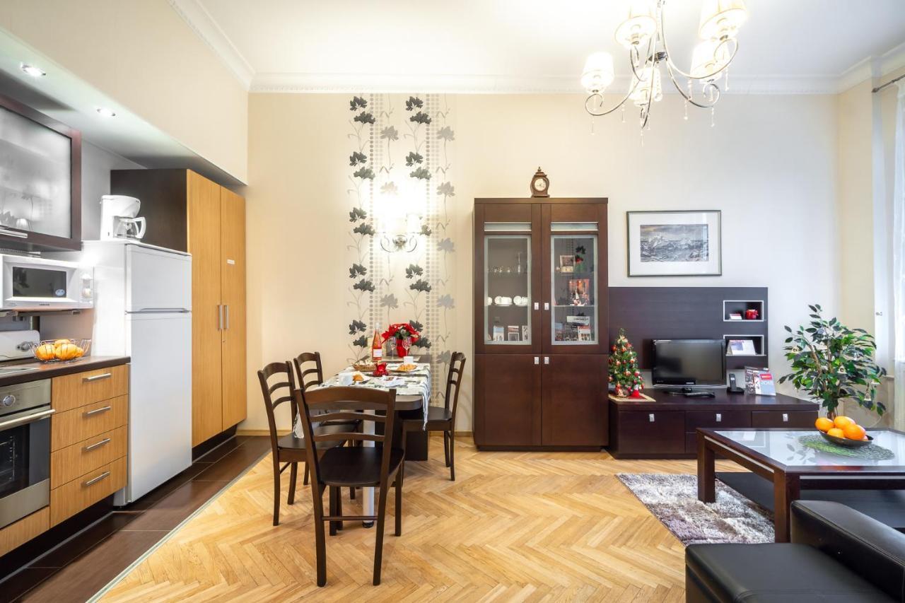 Classic Apartments In Old Town Reval Exterior foto